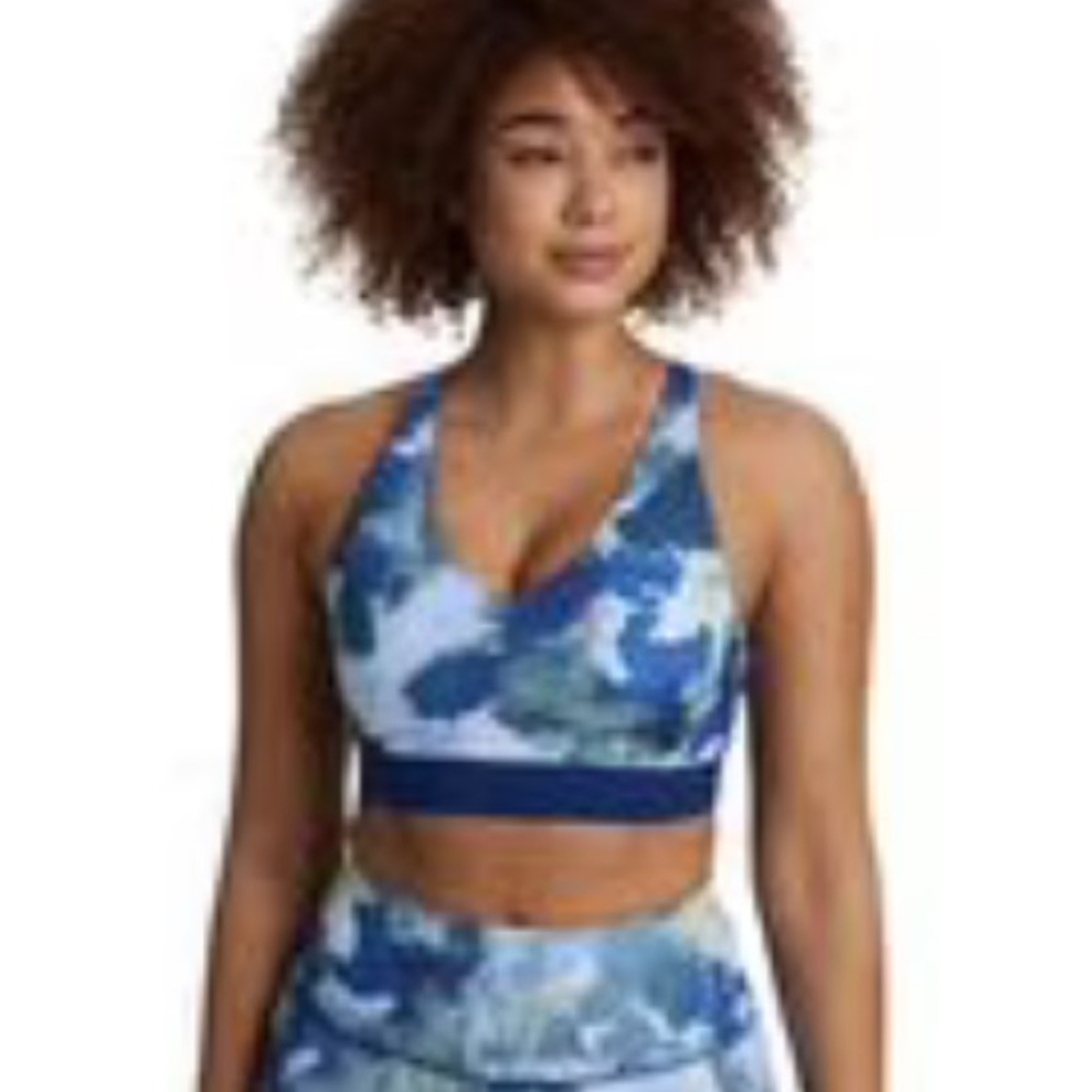 🔥10 for $100🔥 NWT Reebok pastel blue sports bra sewn in cups high support